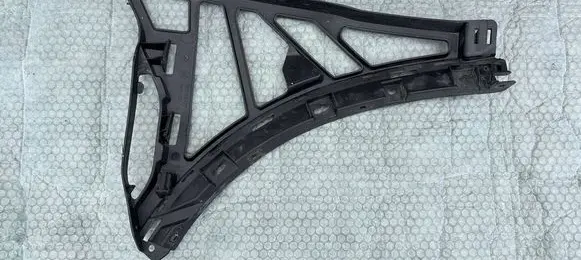 Porsche Cayenne (92A) Fender mounting bracket 7P5807177