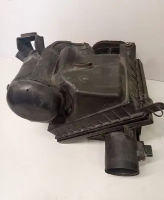 Nissan Pathfinder R51 Air filter box 