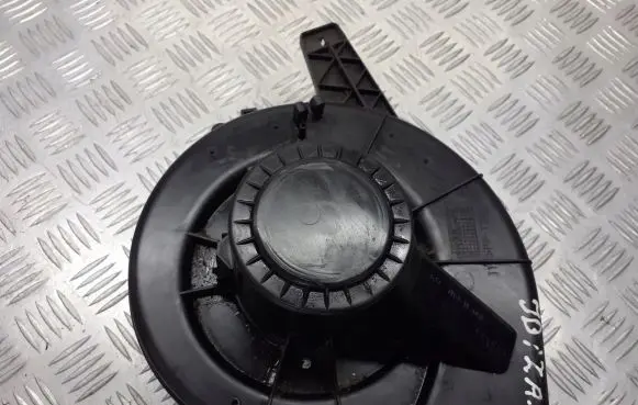 Seat Ibiza III (6L) Front door blower motor 6Q1819015G