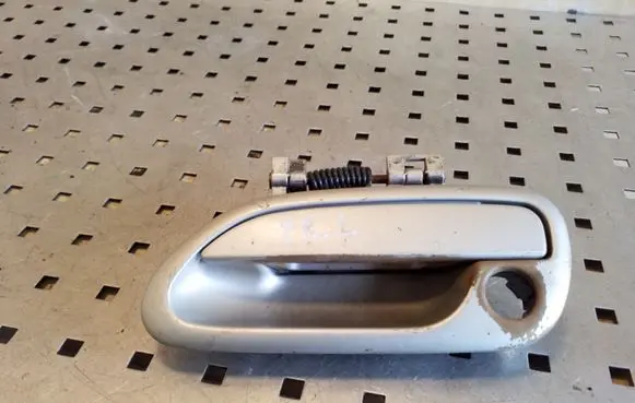 Subaru Legacy Front door exterior handle