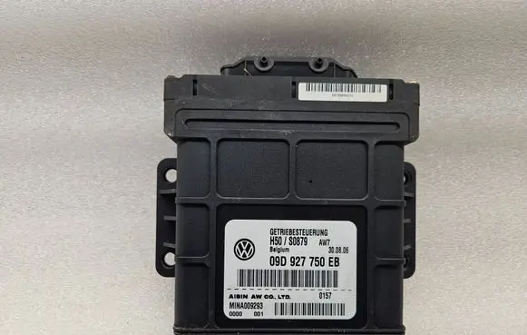 Volkswagen Touareg I Gearbox control unit/module 09D927750EB