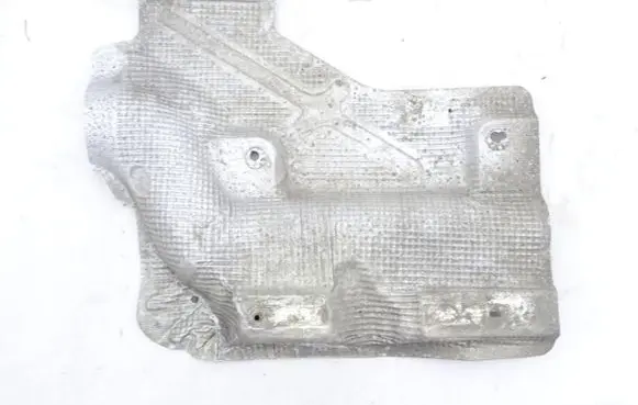 Mitsubishi Pajero Exhaust heat shield 39007225