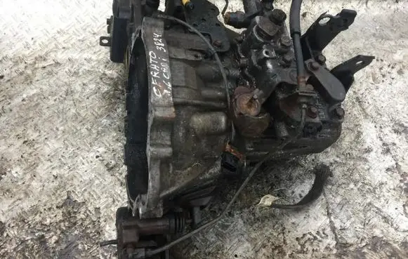 KIA Cerato Manual 5 speed gearbox 861767