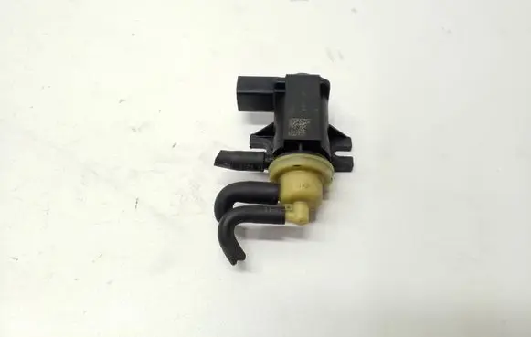 Volkswagen Tiguan Turbo solenoid valve 1K0906627B