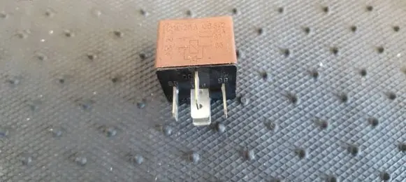 Renault Clio II Other relay 12V25A03612