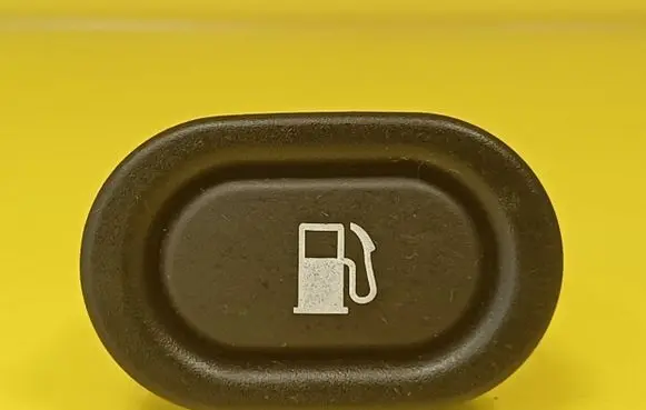 Saab 9-5 Fuel tank opening switch 4617544 156797
