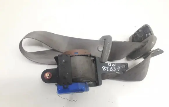 Chevrolet Tacuma Front seatbelt a2064 004238