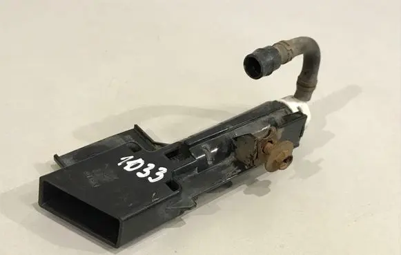 Subaru Outback Headlight washer spray nozzle 20063