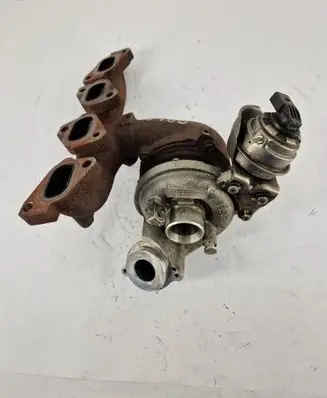 Audi Q3 8U Turbo 03L253010F