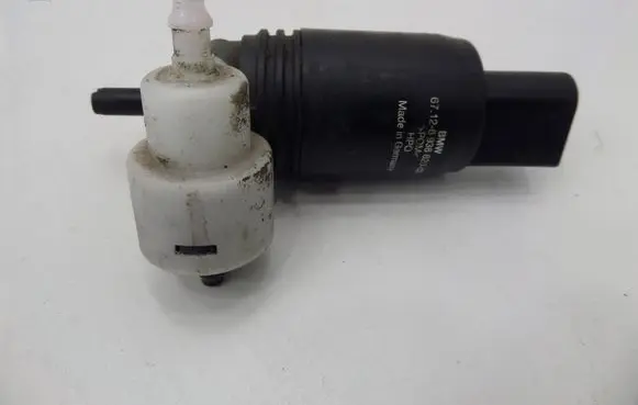 Mini Cooper Countryman R60 Windscreen/windshield washer pump 6938620