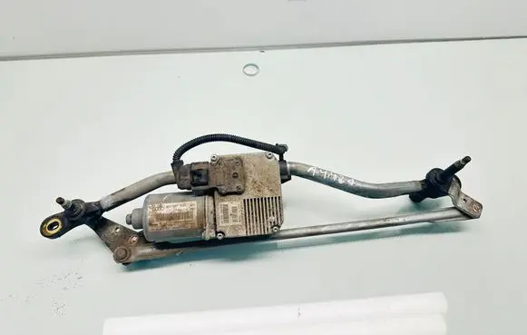 Audi A4 S4 B8 8K Front wiper linkage and motor 8K1955119A 8T1955119