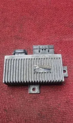 Renault Kangoo I Glow plug pre-heat relay 7700111525