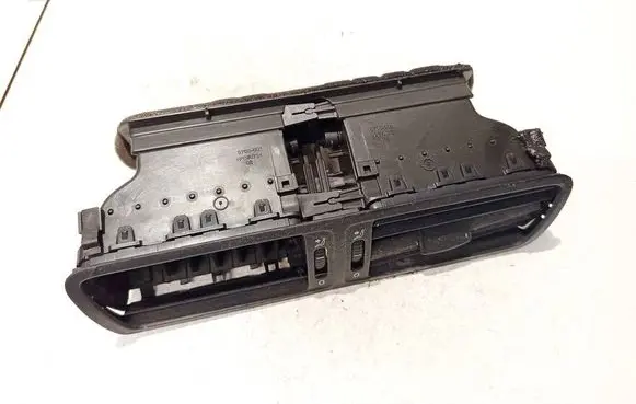 Volkswagen PASSAT B6 Dash center air vent grill 3c1819728e usd