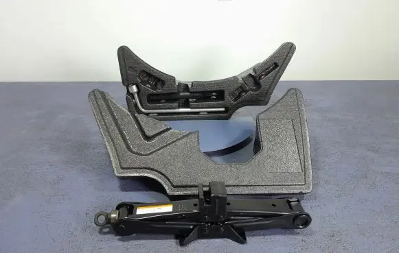 Lexus IS III XE30 Trunk/boot lower side trim panel 64779-53190