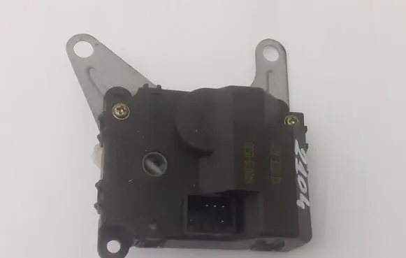 KIA Carnival Intake manifold valve actuator/motor H400730530