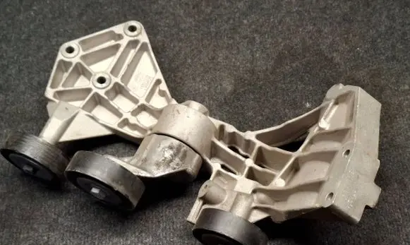 Generator/alternator bracket