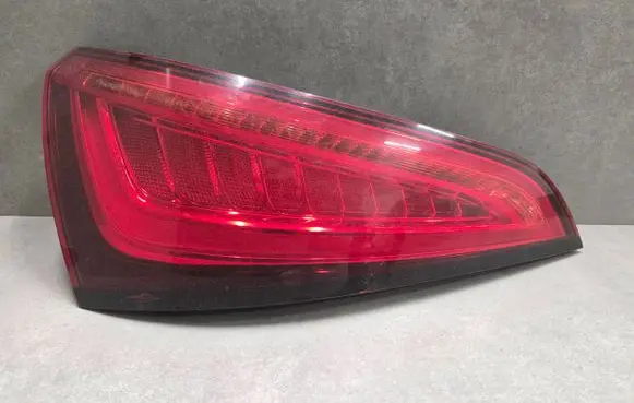 Audi Q5 SQ5 Rear/tail lights 8R0945093C