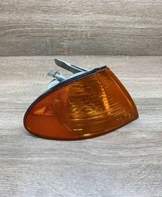 BMW 3 E46 Front indicator light 6902766 0311328002