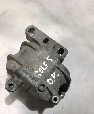Volkswagen Golf V Engine mount bracket 1K0199262