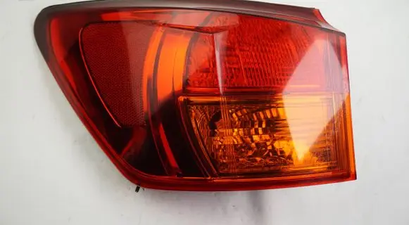Lexus IS 220D-250-350 Rear/tail lights