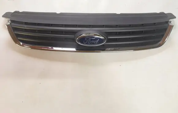Ford Kuga I Front bumper upper radiator grill