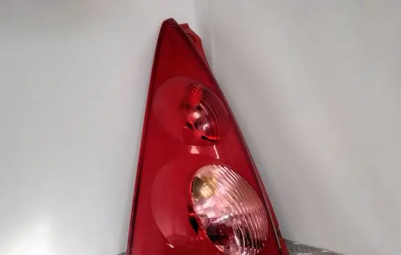 Peugeot 107 Rear/tail lights 815600H040