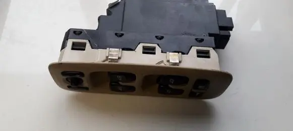 Volvo V70 Electric window control switch 30773895 09193383