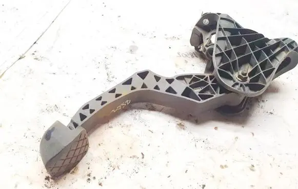 Volkswagen PASSAT B6 Clutch pedal 3c1721059k 30001167253
