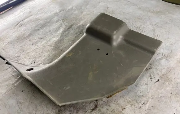 Nissan Patrol Y61 (B) pillar trim (bottom) 66901vb000