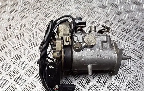 Opel Arena Van Fuel injection high pressure pump r8448b272b