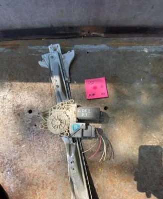 Citroen C5 Rear door window regulator with motor 