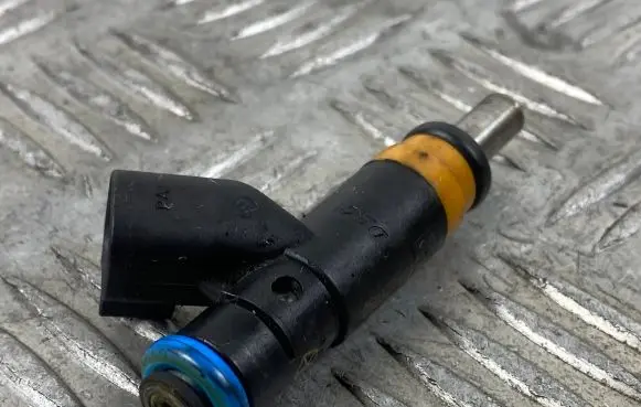 Jeep Grand Cherokee Fuel injector 05037479AC