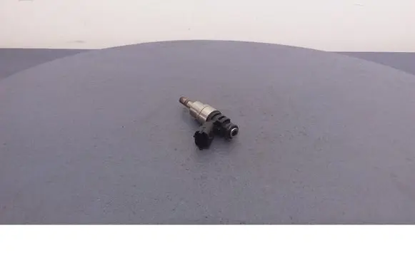Alfa Romeo GTV Fuel injector 0261500013