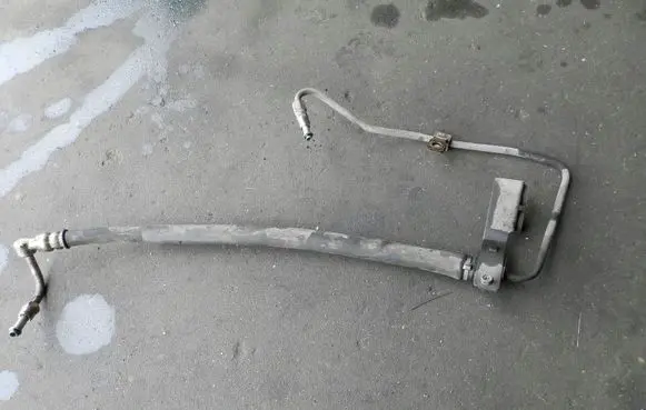 Nissan Almera Tino Power steering hose/pipe/line 