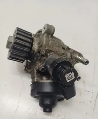 Volkswagen PASSAT B8 Fuel injection high pressure pump 04L130755E DFH