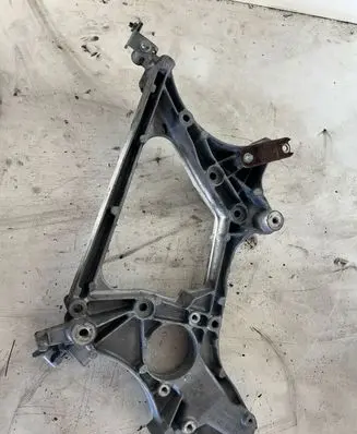Mercedes-Benz C W204 Generator/alternator bracket A6512011109