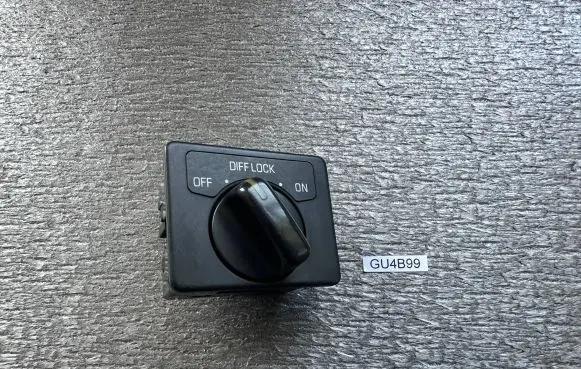 Nissan Patrol Y61 Differential lock switch 25535VD200