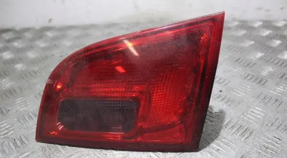 Opel Astra J Tailgate rear/tail lights