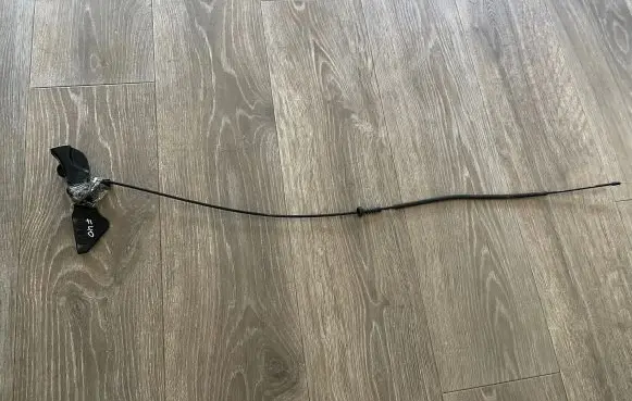 BMW 1 F40 Engine bonnet/hood lock release cable 9449284