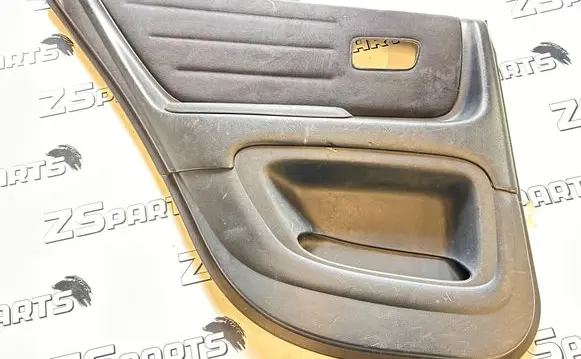 Lexus IS 200-300 Rear door card panel trim