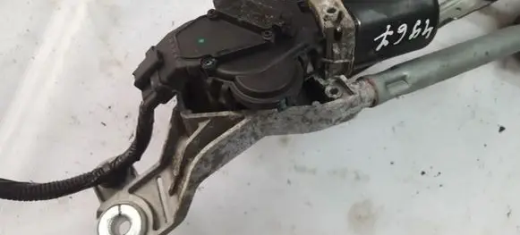 Nissan Juke I F15 Wiper motor W000007799 V0273