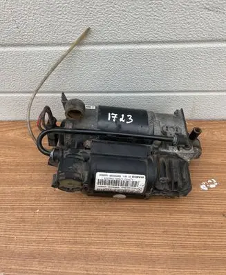 Mercedes-Benz S W220 Air suspension compressor/pump 2113200304