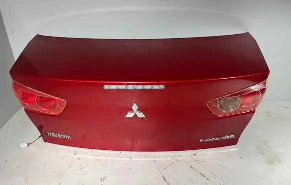 Mitsubishi Lancer X Tailgate/trunk/boot lid