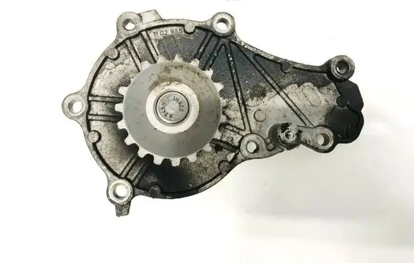 Ford Focus Water pump 11G2938