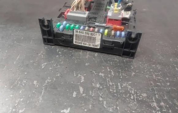 Peugeot 407 Comfort/convenience module 966405908001