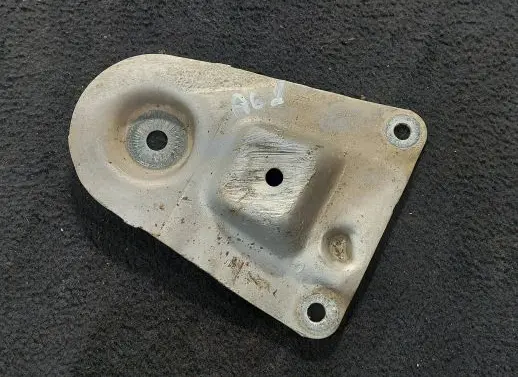 Audi A6 S6 C5 4B Bracket in trunk/boot 8D0399542B