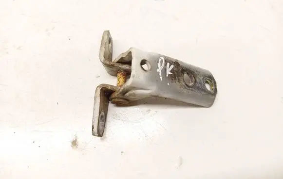 Mitsubishi Outlander Front door upper hinge 