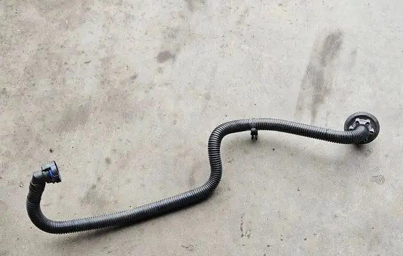 Breather/breather pipe/hose