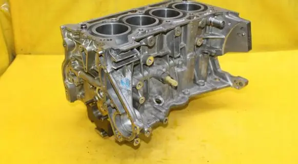 Nissan Qashqai Engine block 110116806R