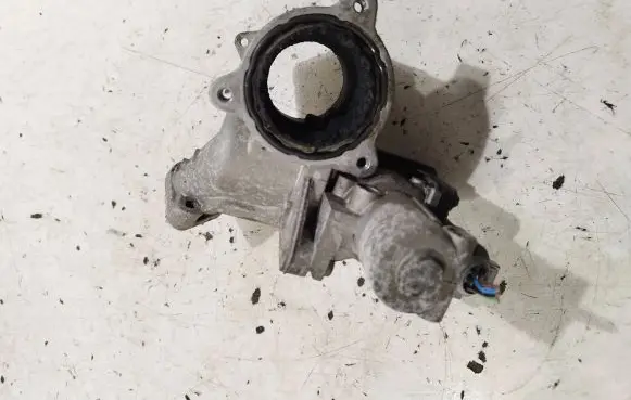 Volkswagen Golf V Throttle valve 03G129637A 03g131501